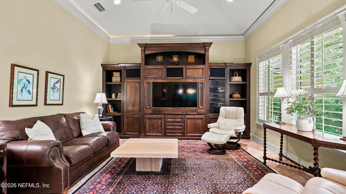 Photo of 243 BARONY Drive