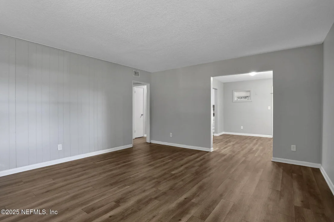 Photo of 3145 PLUMTREE Drive