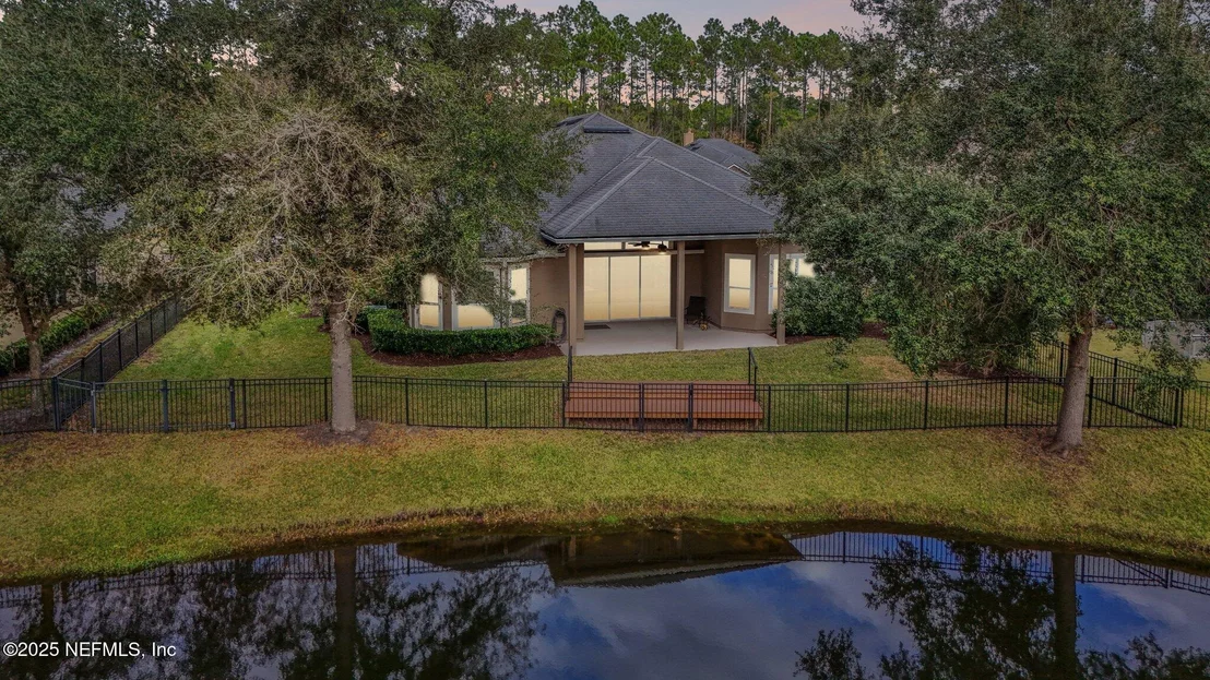 Photo of 403 WILLOW WINDS Parkway