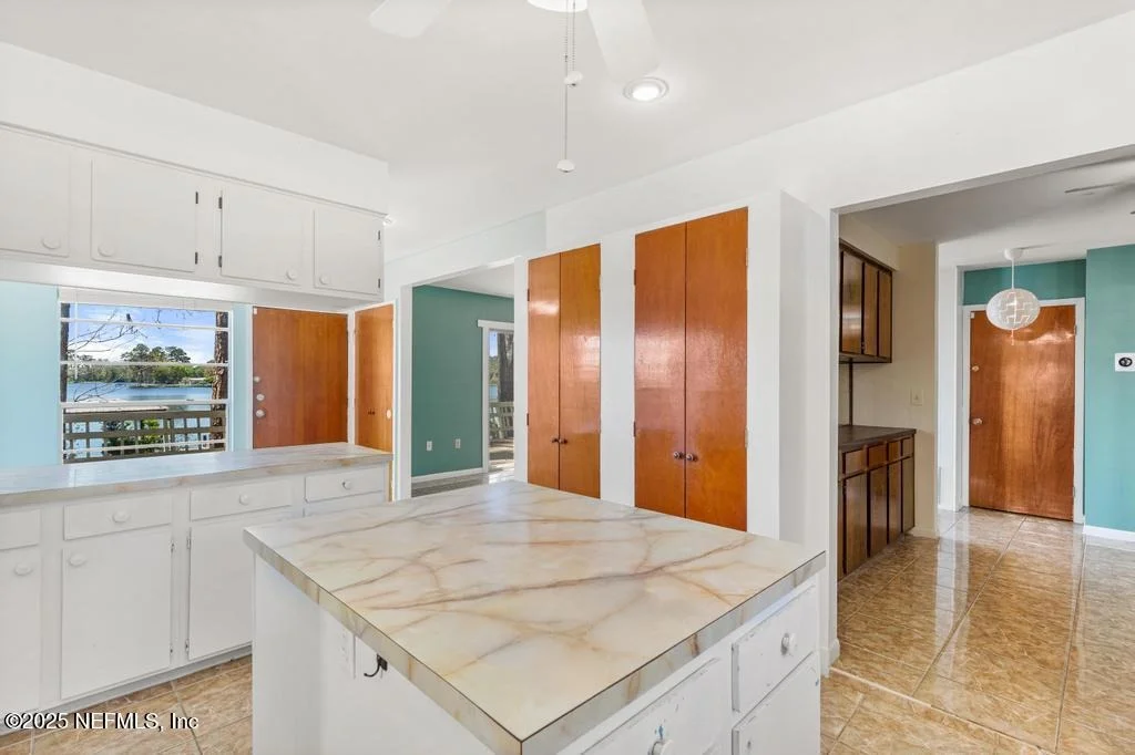 Photo of 159 IDA Boulevard