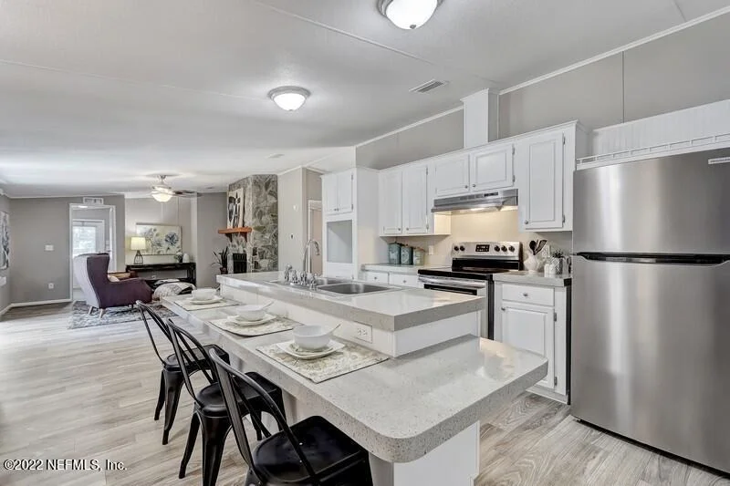Photo of 13401 GROVER Road