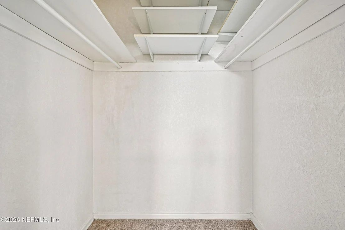 Photo of 1044 HALIFAX Road