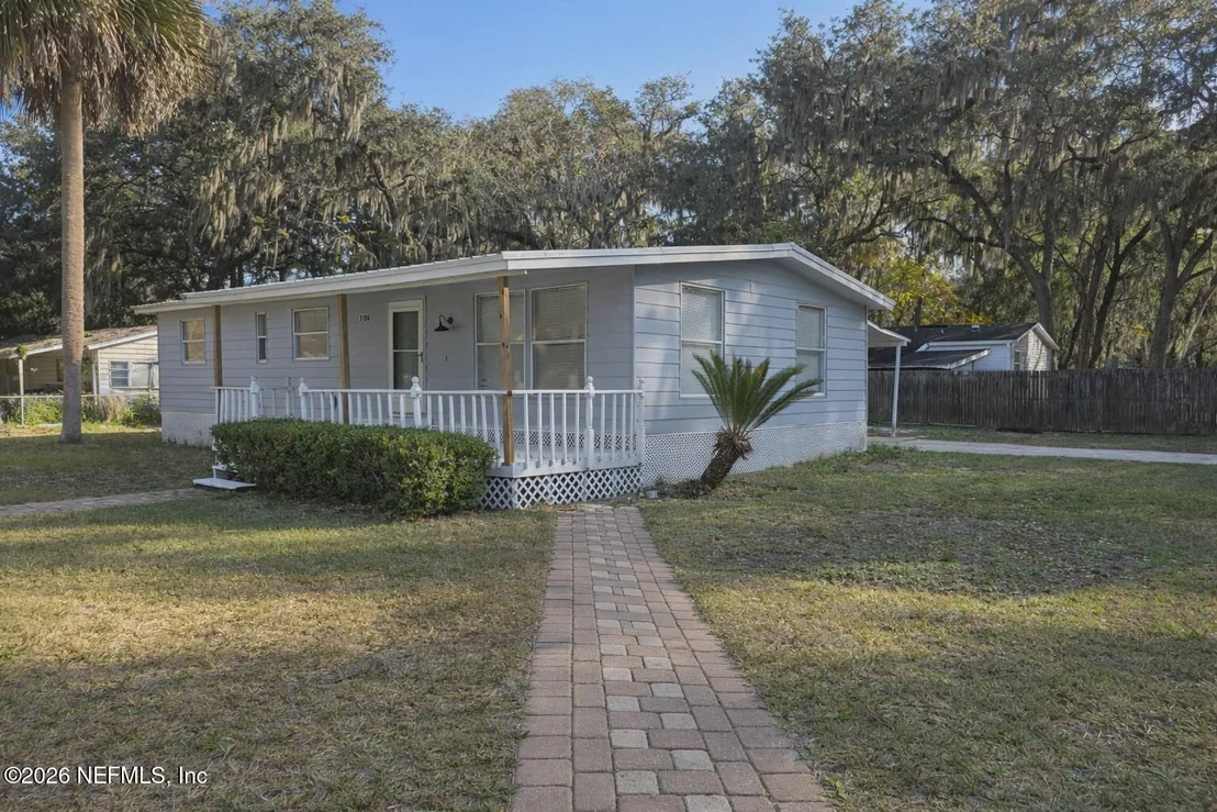 Photo of 1104 HARMONY Drive N
