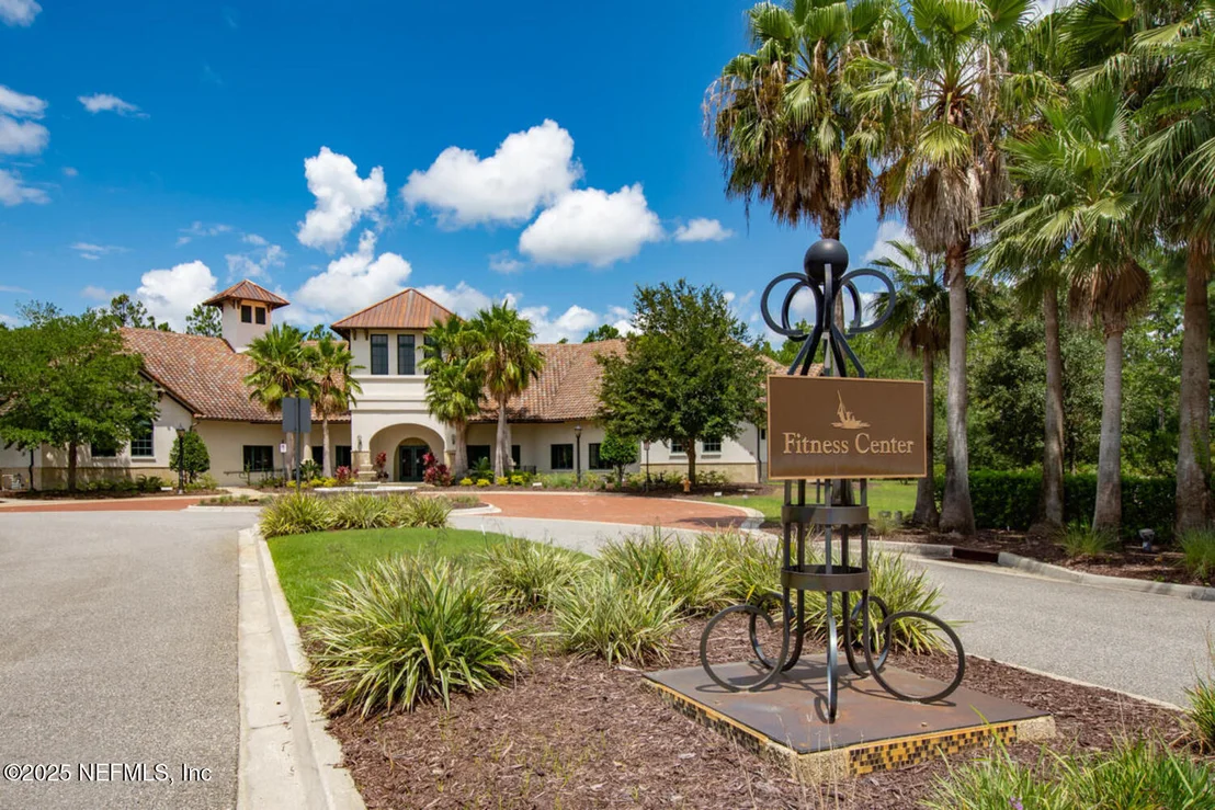 Photo of 148 LA MESA Drive