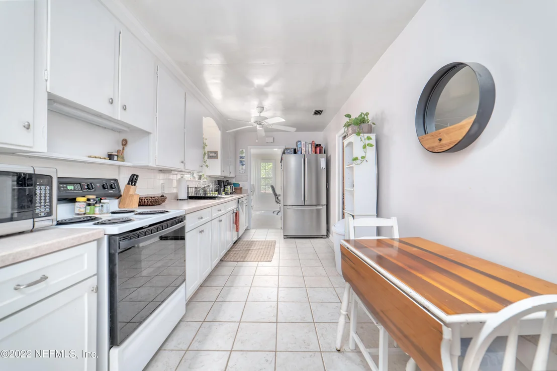 Photo of 4810 SEFA Circle N