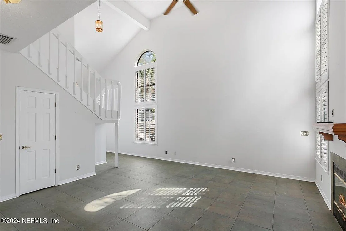 Photo of 513 OLEANDER Street