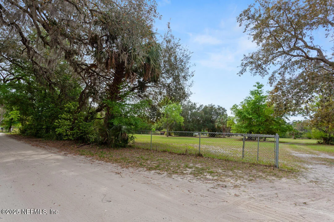 Photo of 1017 OLD GAINESVILLE Highway