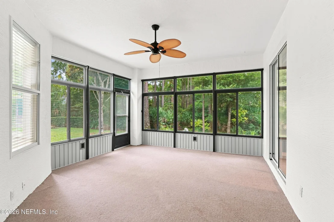 Photo of 629 KNOLLWOOD Lane