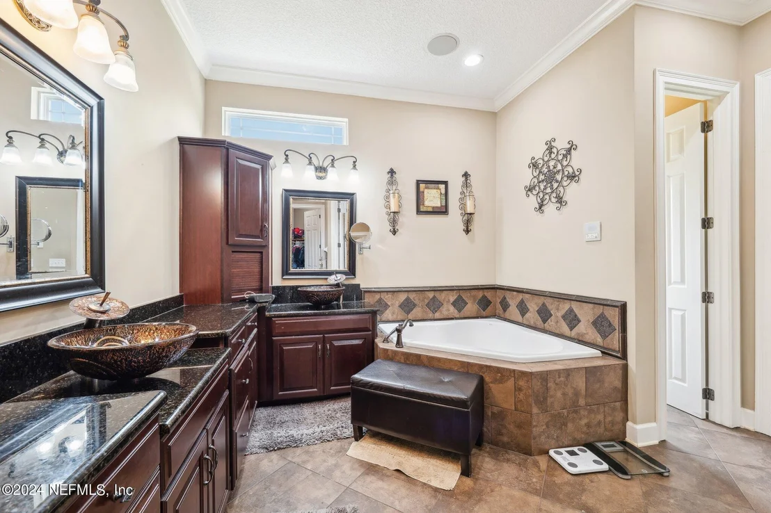 Photo of 4007 EAGLE LANDING Parkway