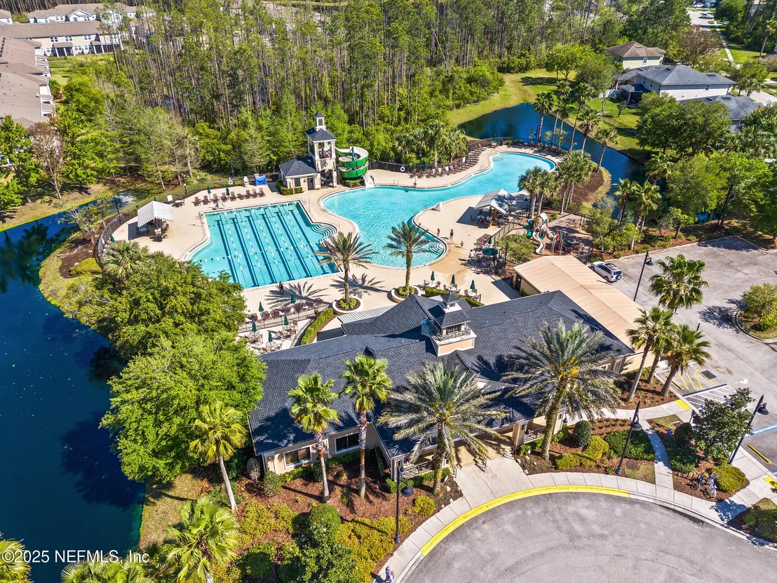 Photo of 329 SHETLAND Drive