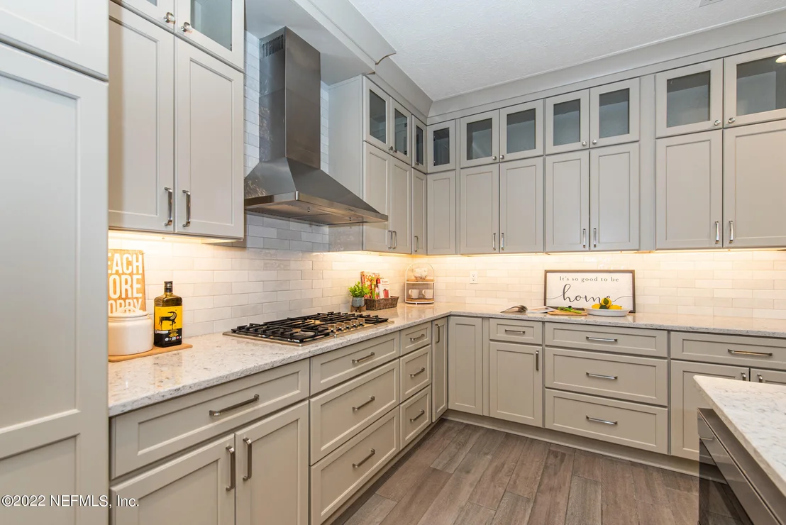 Photo of 237 CHASEWOOD Drive