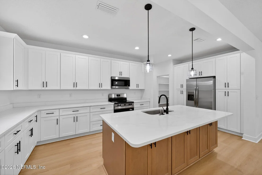 Photo of 2130 MALLARD Road