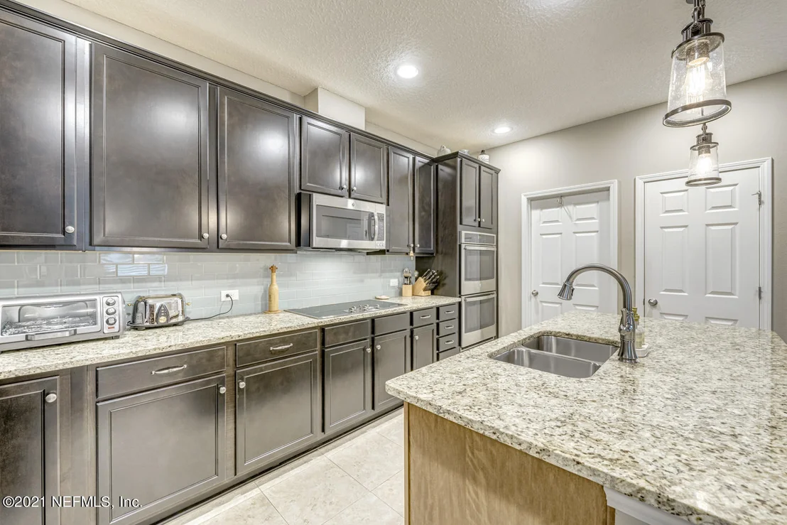 Photo of 214 PLAZA DEL RIO Drive