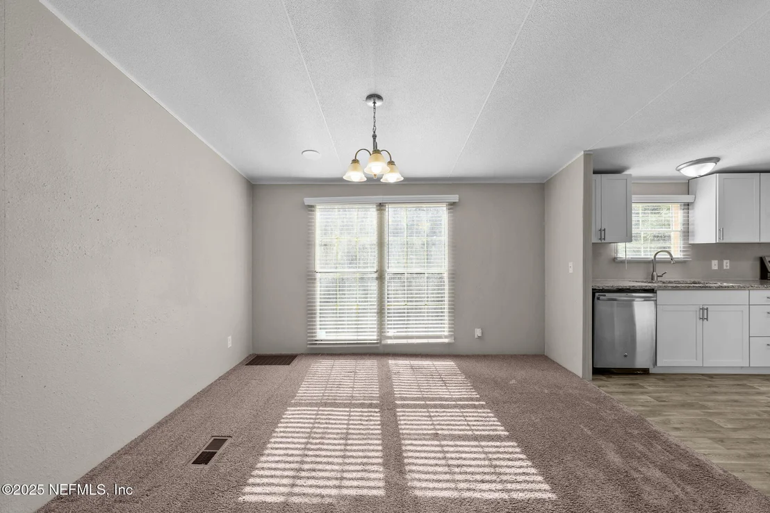 Photo of 117 WILLIAMS Lane