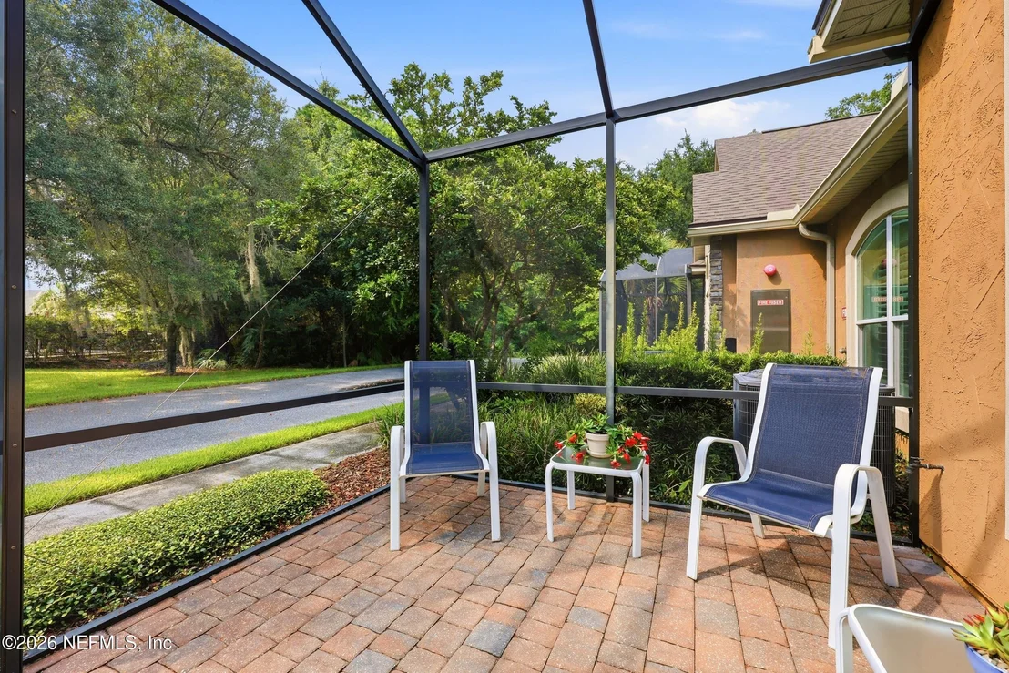 Photo of 382 SELOY Drive