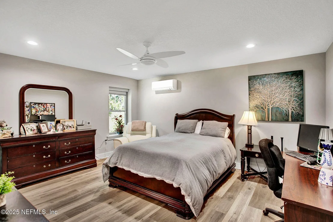 Photo of 13224 MANDARIN Road