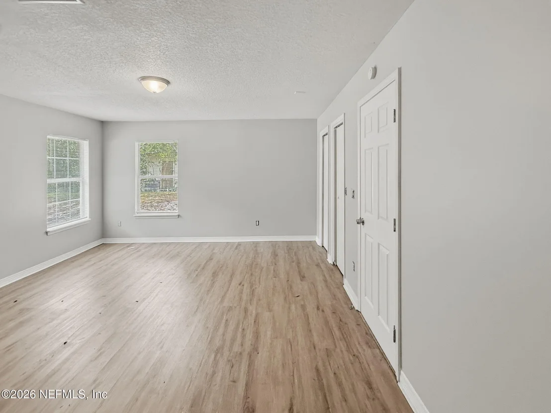Photo of 5121 CHENANGO Boulevard