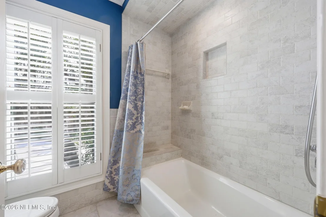 Photo of 2656 BEAUCLERC Road