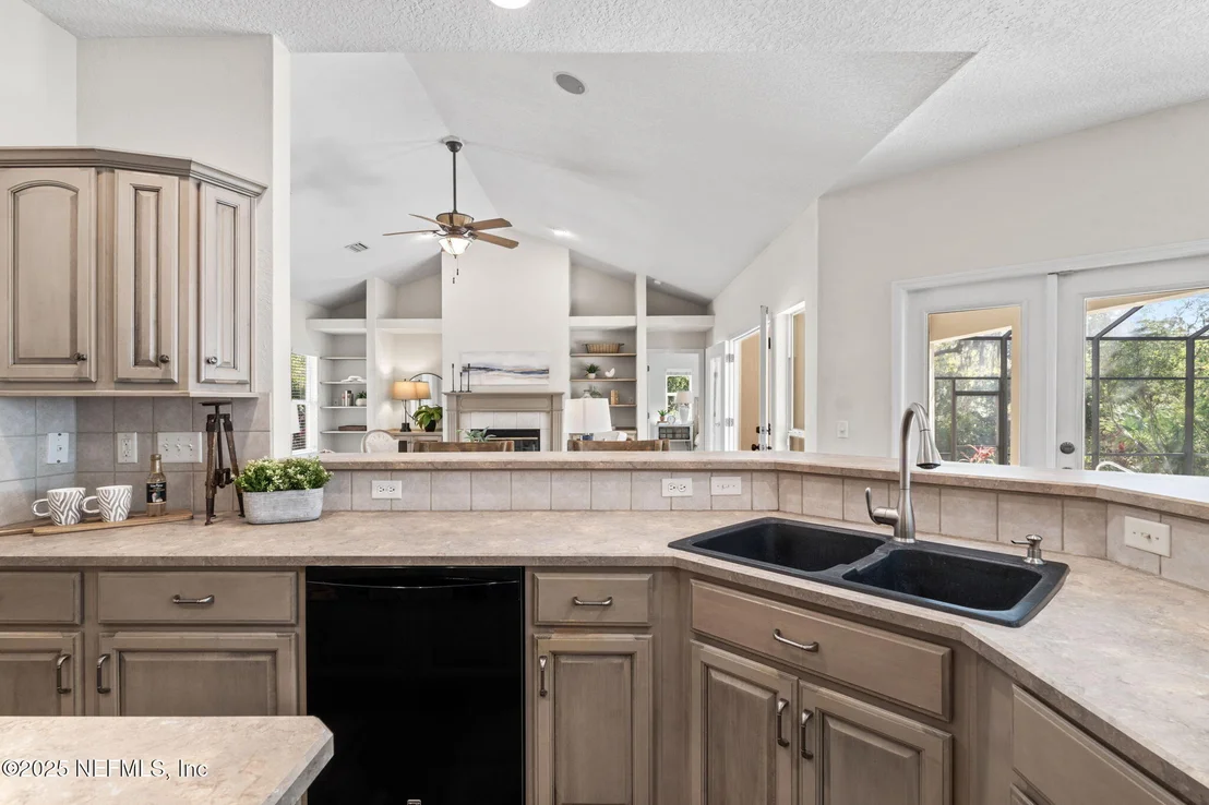 Photo of 105 SPANISH OAKS Lane