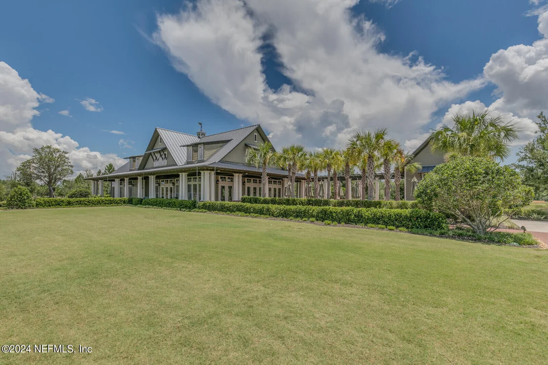 Photo of 595 MEADOW CREEK Drive