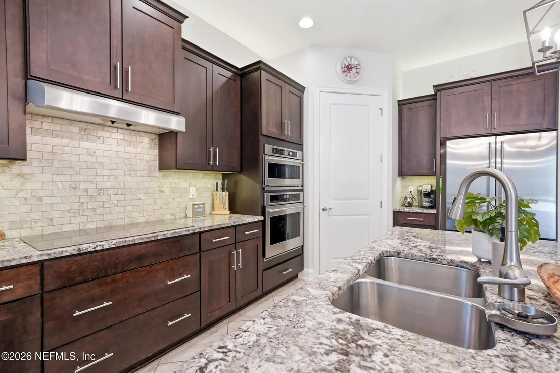 Photo of 801 MONTAGUE Drive