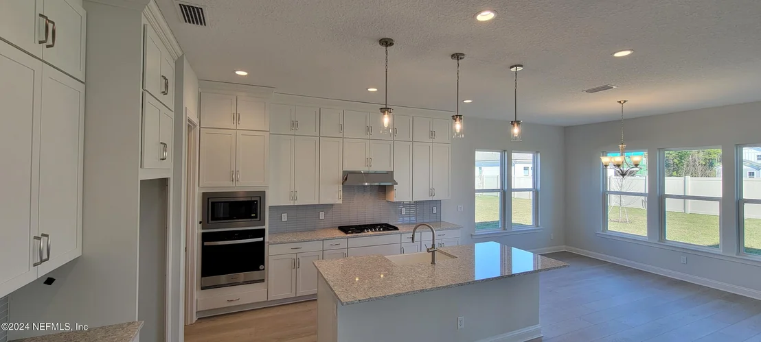 Photo of 144 WAVERLY Way