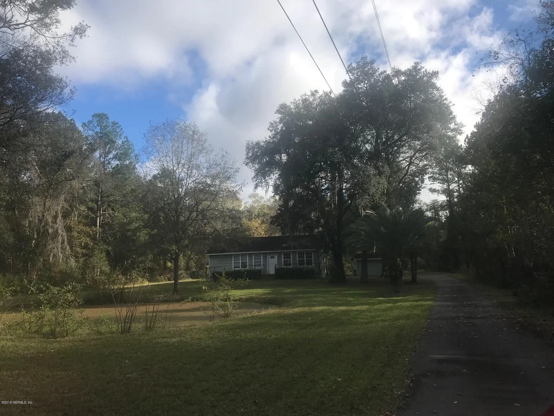 Photo of 627 PINEBROOK Drive E