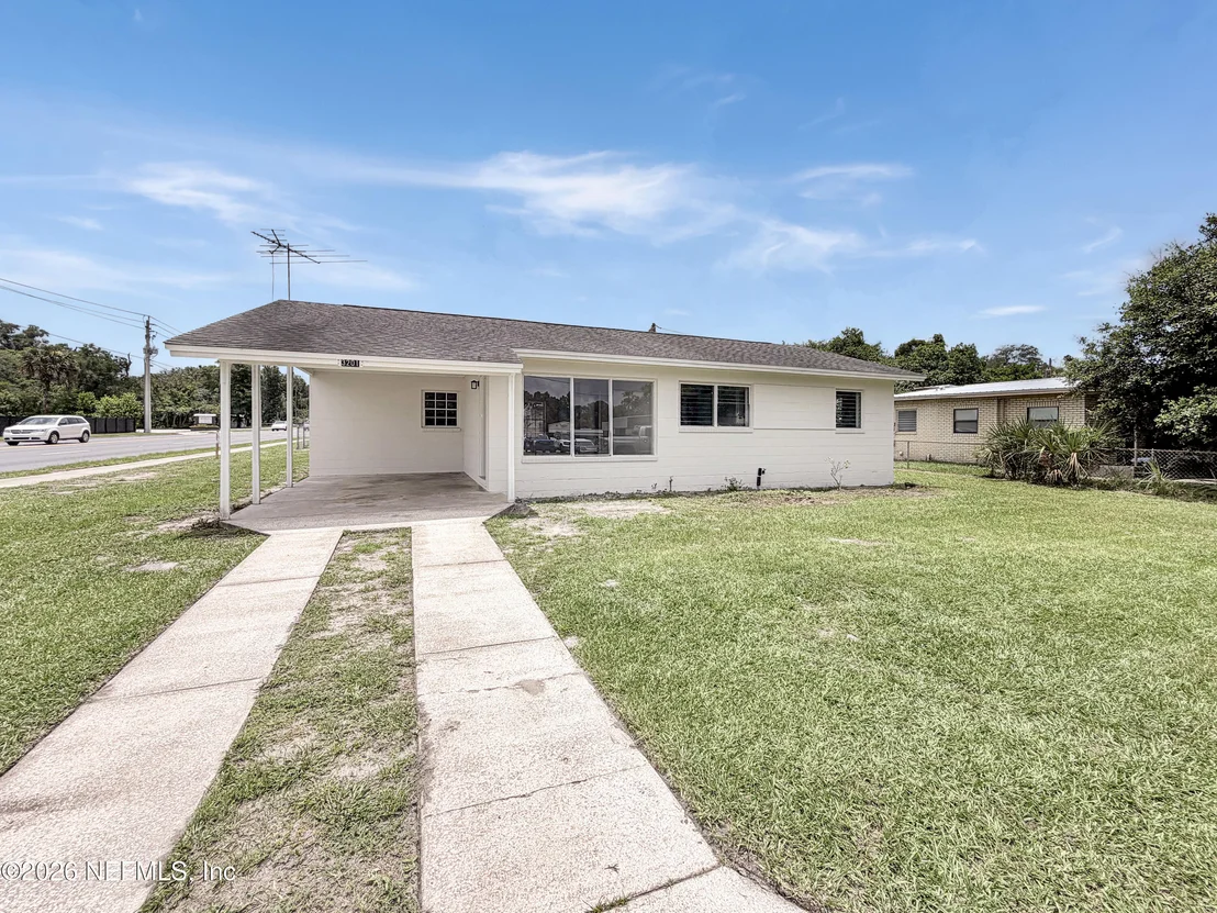 Photo of 3201 WEAVER Road