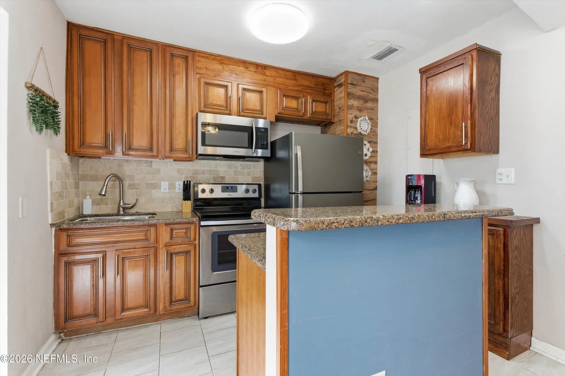 Photo of 4826 CATHERINE Terrace