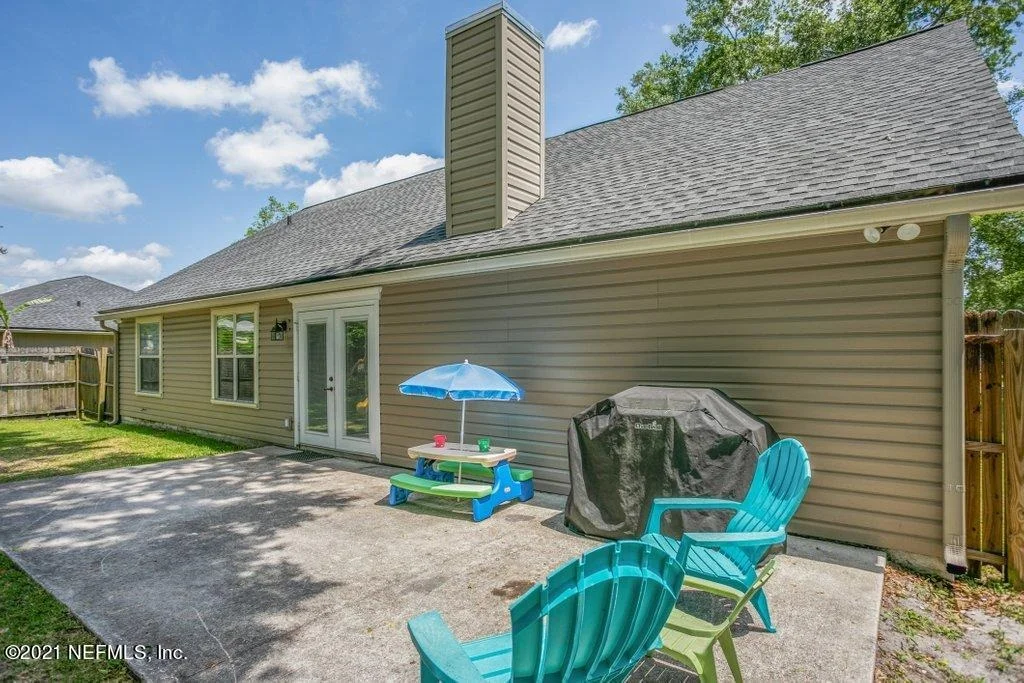 Photo of 152 DEVOE Street
