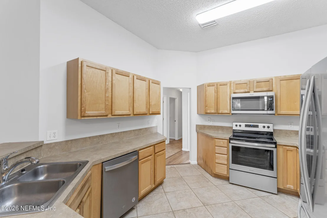 Photo of 6709 BEATRIX Drive