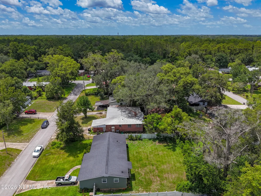 Photo of 7410 PINEVILLE Drive