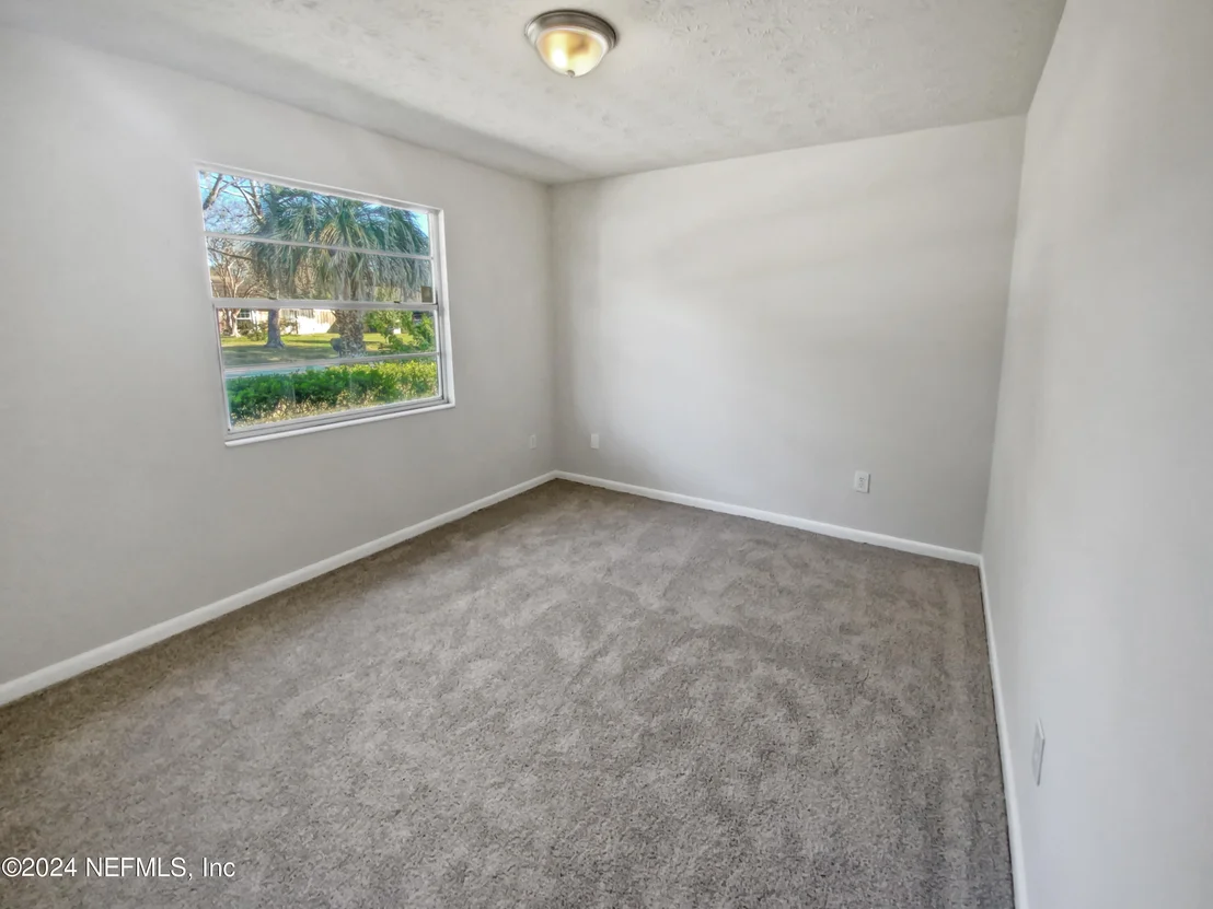 Photo of 5440 WEAVER Road