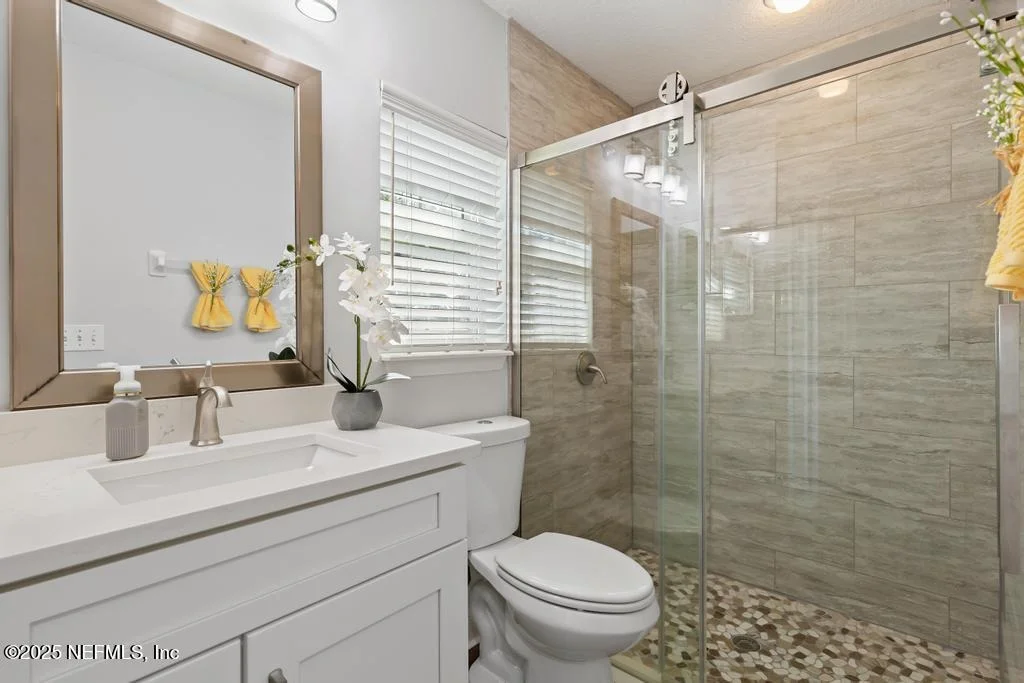 Photo of 902 EAGLE POINT Drive