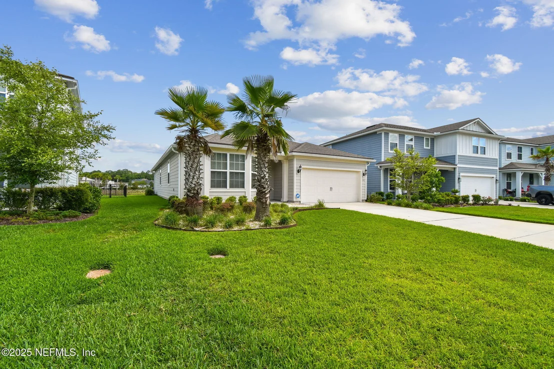 Photo of 182 MYRTLE OAK Court