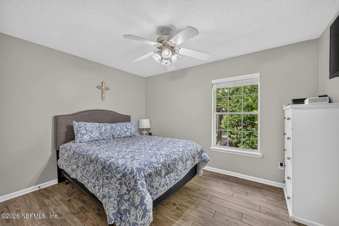 Photo of 12156 CEDAR TRACE Drive N