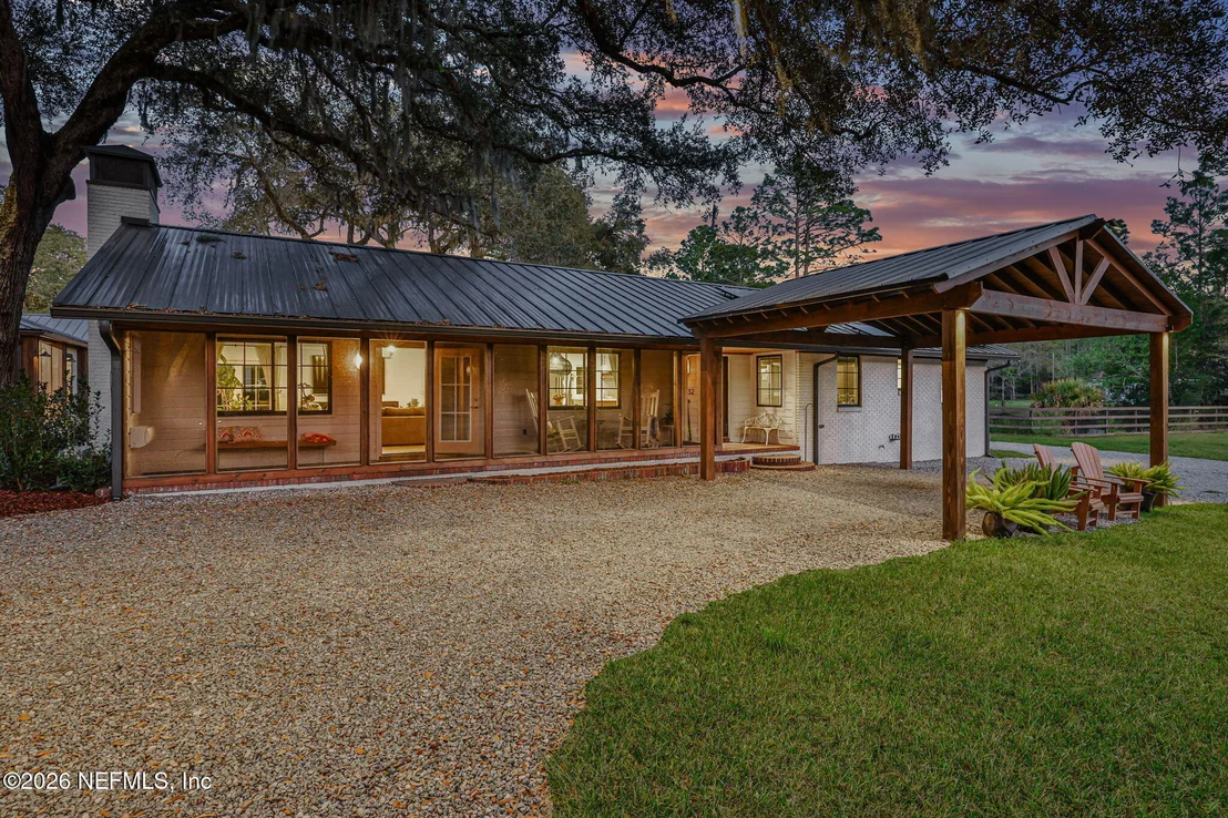 Photo of 532 MOONSHINE Drive