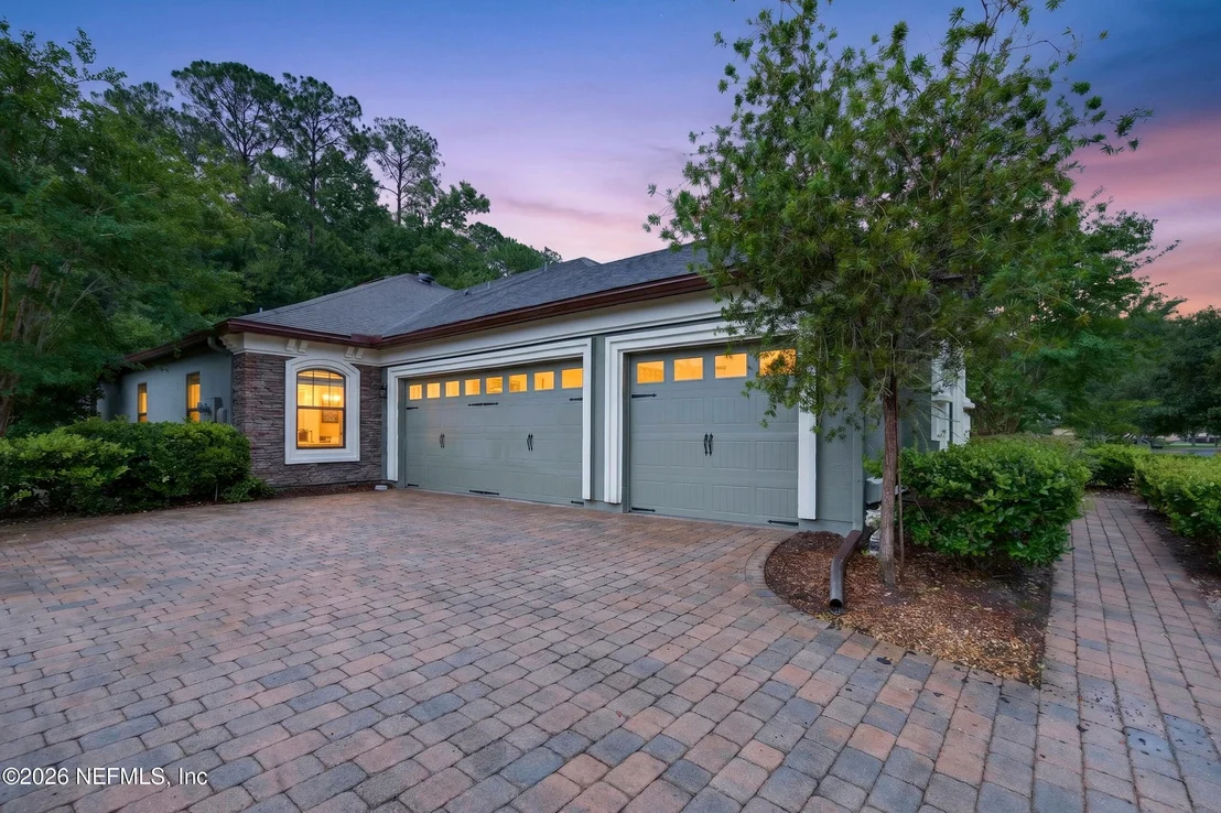 Photo of 2080 CROWN Drive