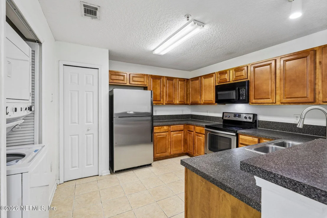 Photo of Unit 9 at 9575 AMARANTE Circle