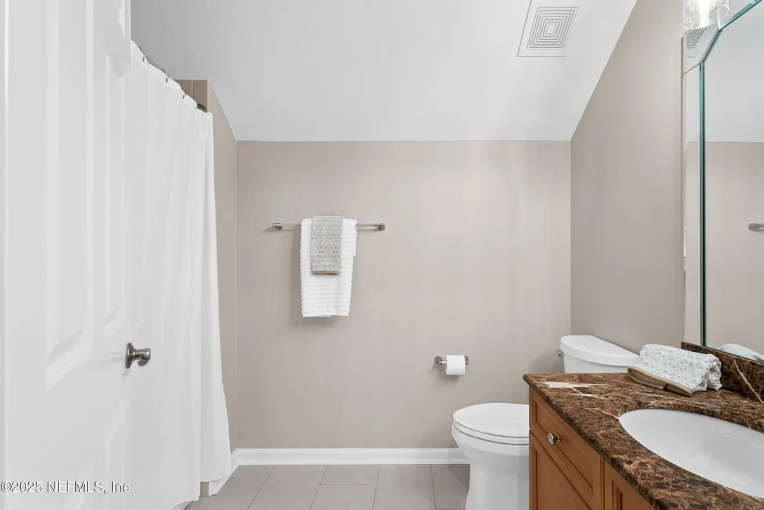 Photo of 389 SUMMERSET Drive