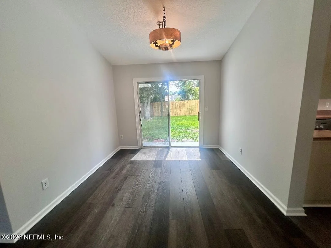 Photo of 702 NIEVES Lane