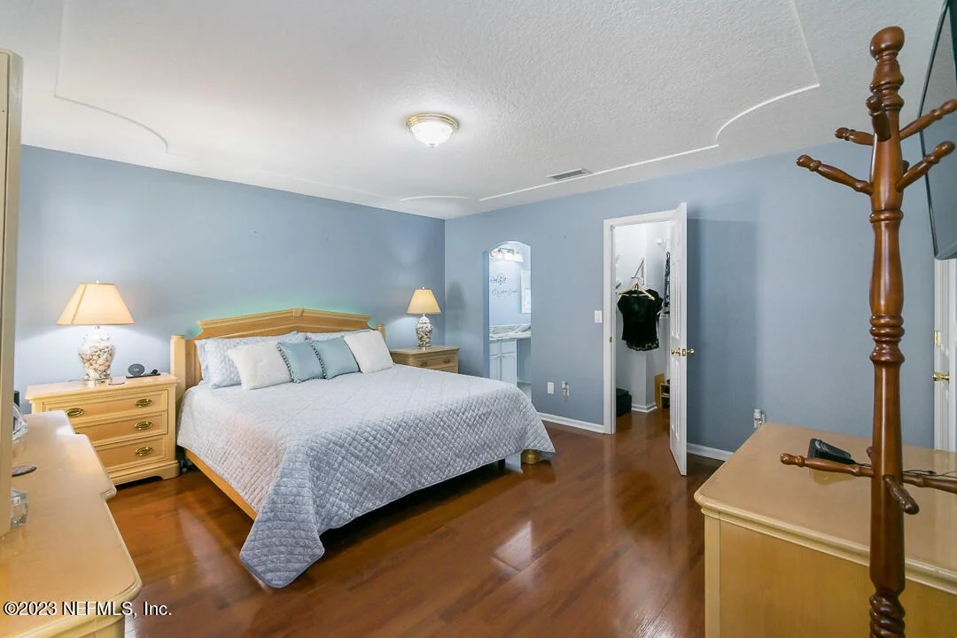 Photo of 219 DOVER BLUFF Drive