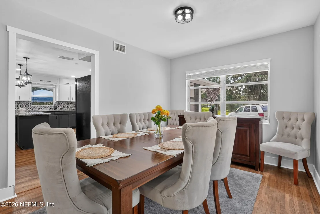Photo of 2864 SCOTT Circle