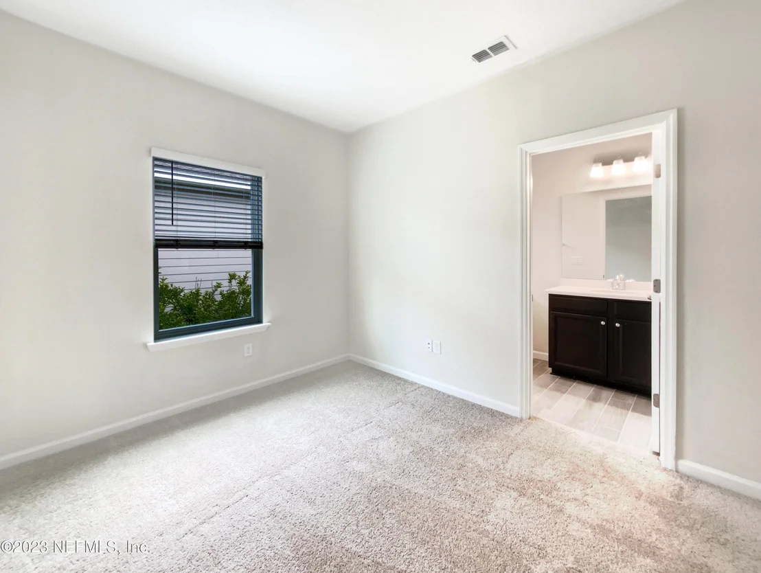 Photo of 1710 AMBERLY Drive