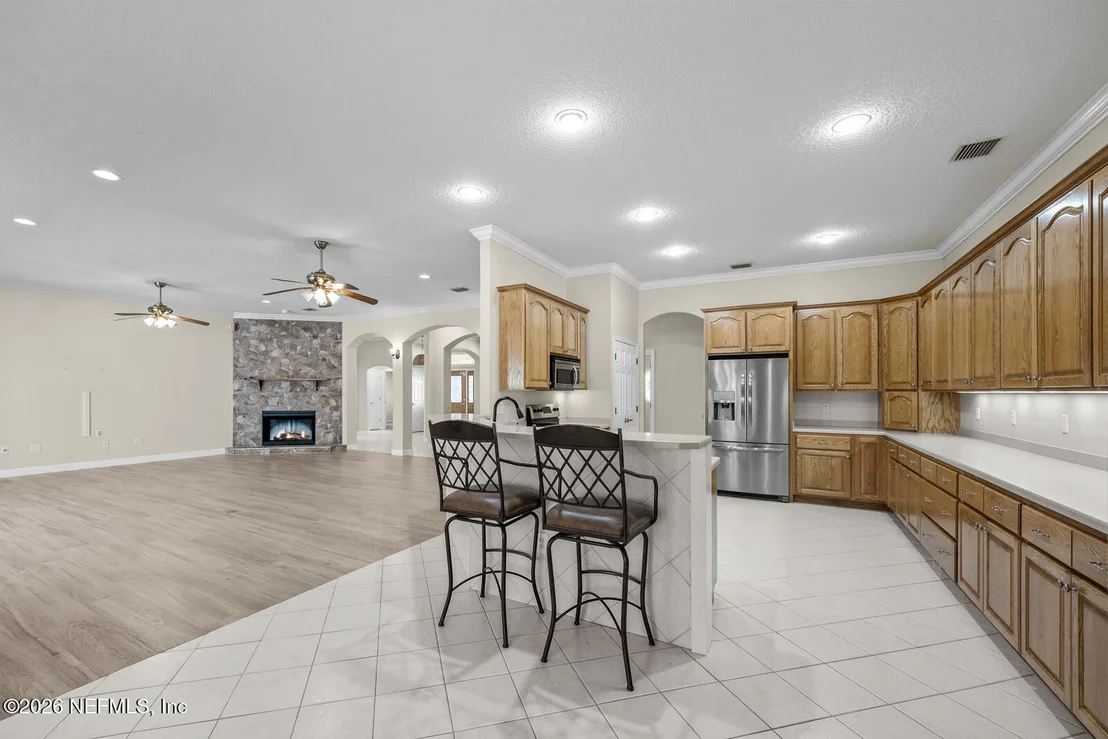 Photo of 1240 BEEKMAN Drive