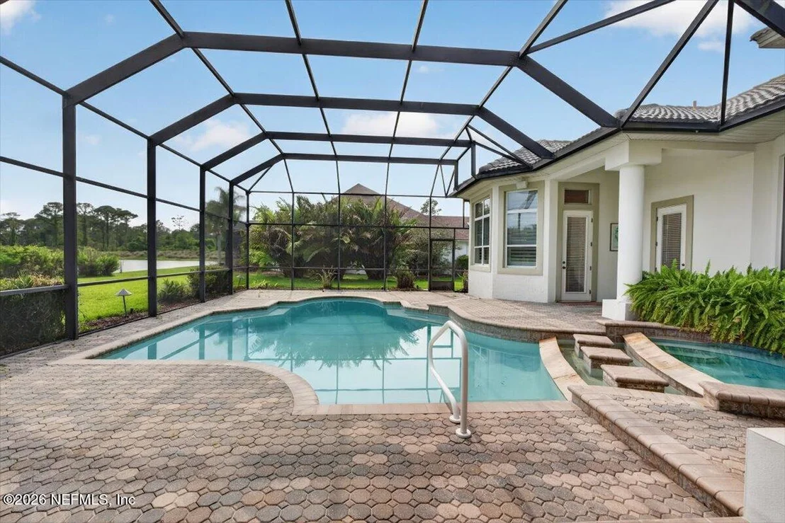 Photo of 161 N RIVER Drive