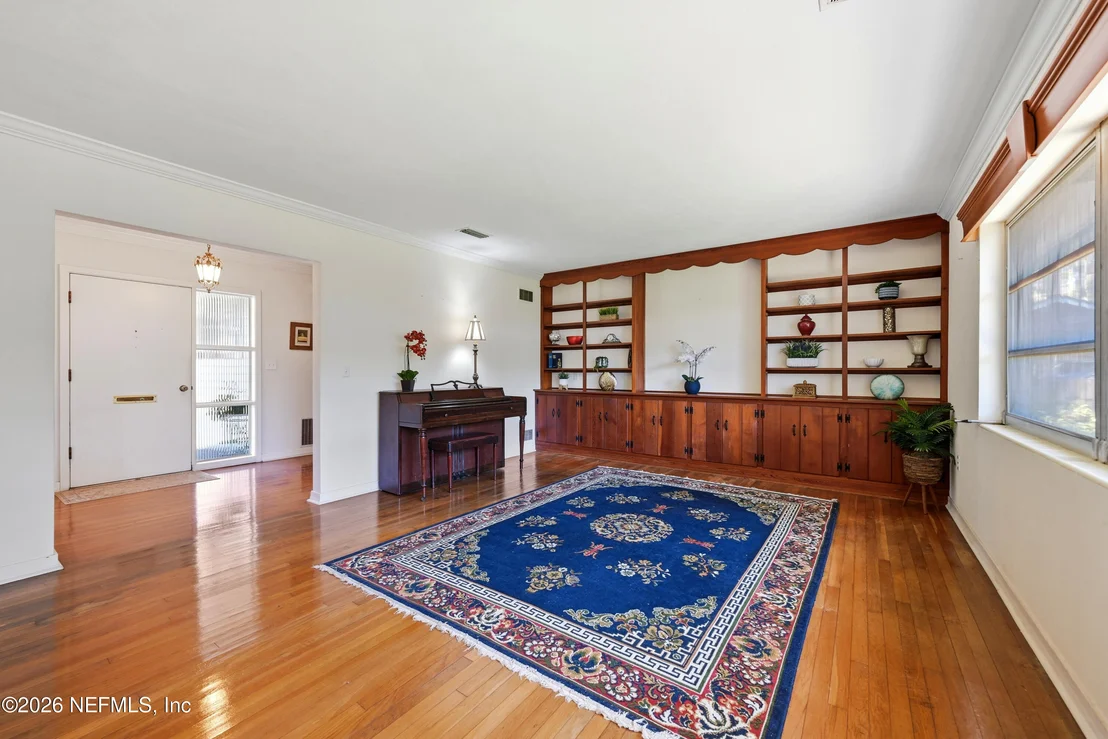 Photo of 49 SYLVAN Drive