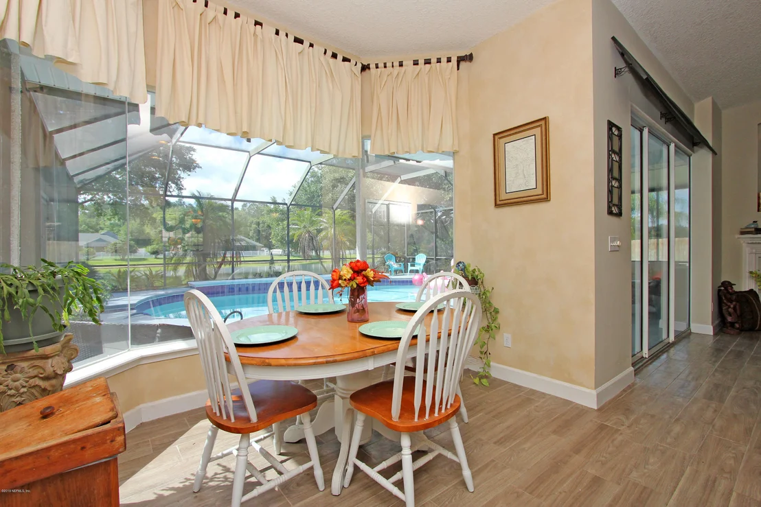 Photo of 124 IVY LAKES Drive
