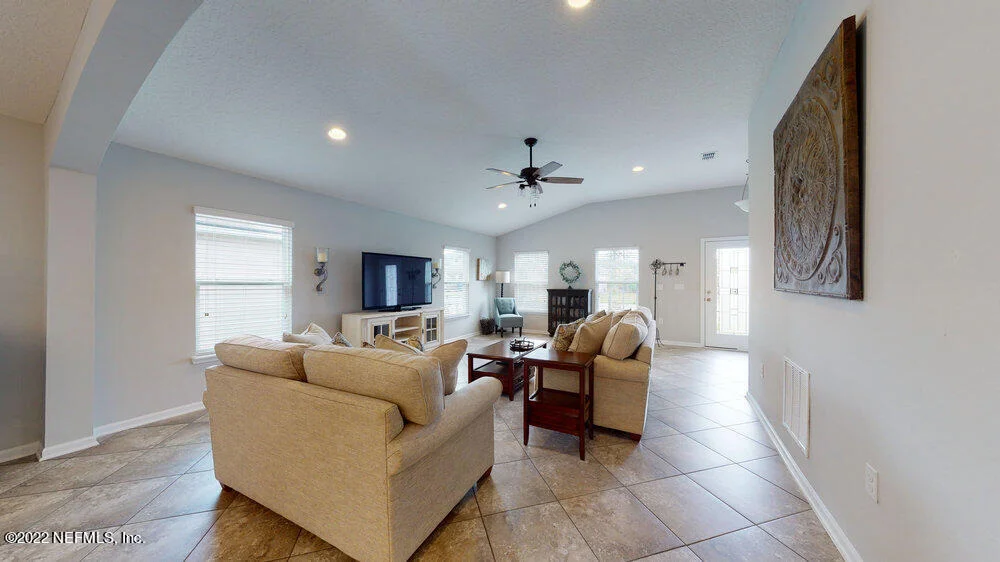 Photo of 387 SAMARA LAKES Parkway