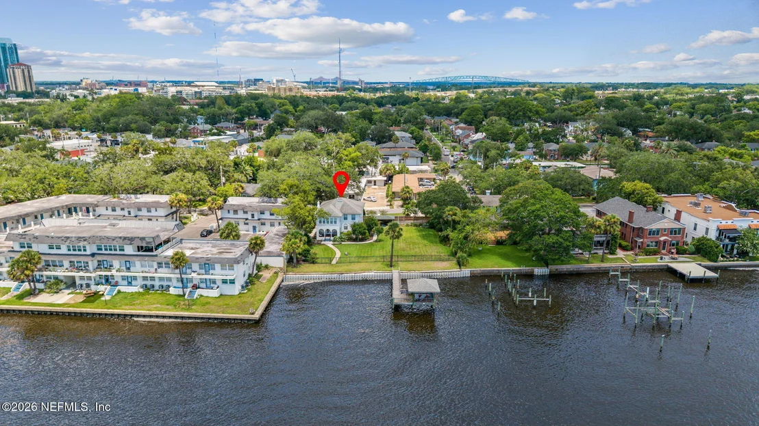 Photo of 1676 RIVER Road